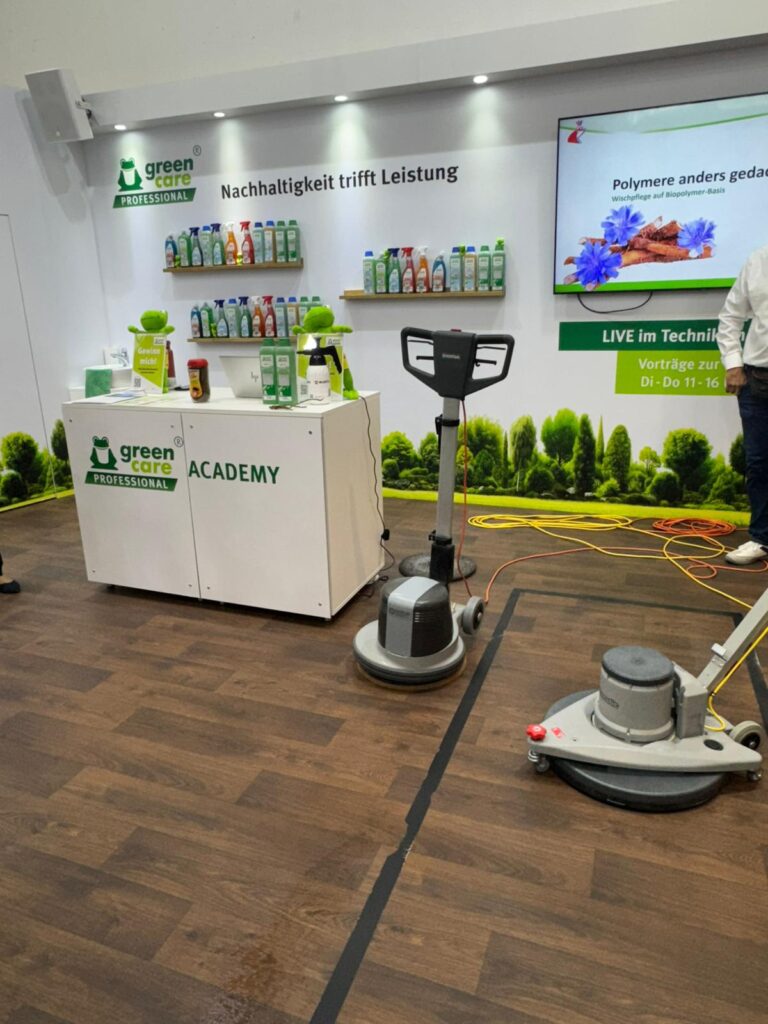 Innovación: limpieza de madera con polímeros