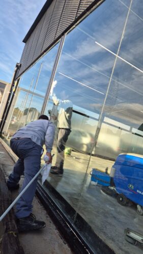 Limpieza tras inundaciones en Zaragoza
