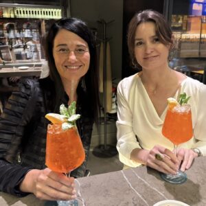 Lidia Rodila y Goreti Aramburu, definiendo la idea de crear la fragancia de Rodila Plus